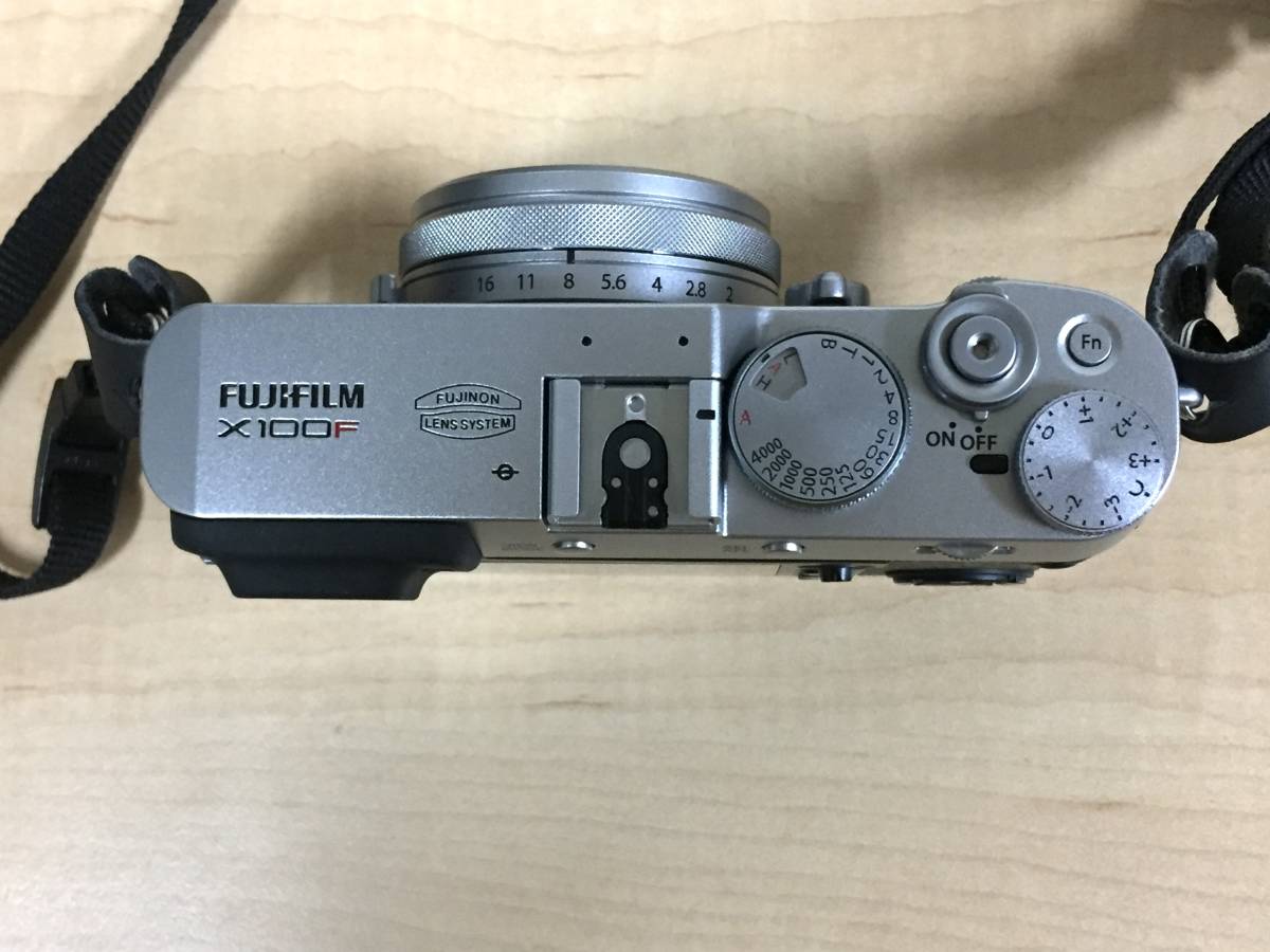 ○X100F 極美完動品 FUJIFILM X100F シャッター数200回のみ