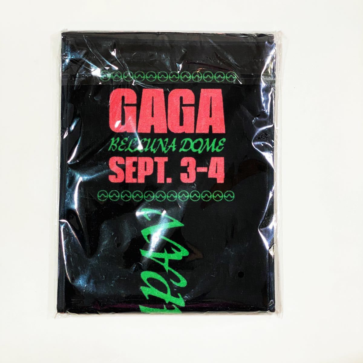 100%新品，2026 Lady Gaga Chromatica 限定タオル Towel グッズ レディーガガ クロマティカ Blackpink(その他)｜売買されたオークション情報、yahooの商品情報をアーカイブ公開 - オークファン その他