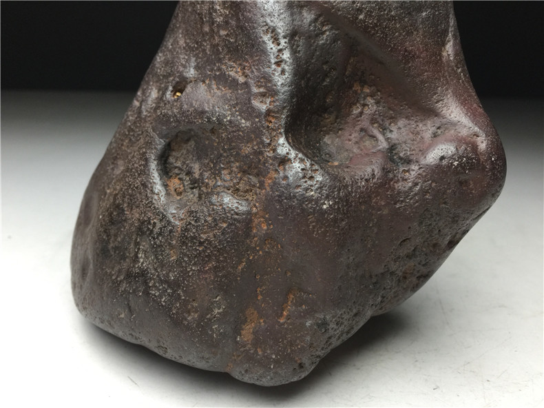 自然石 隕石 隕石・鉄隕石・磁石にくっつく・原石 マダガスカル 重さ約1956g