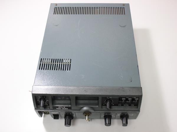S9363 80 Yaesu FT-7 モービル 八重洲 無線機 【ジャンク品