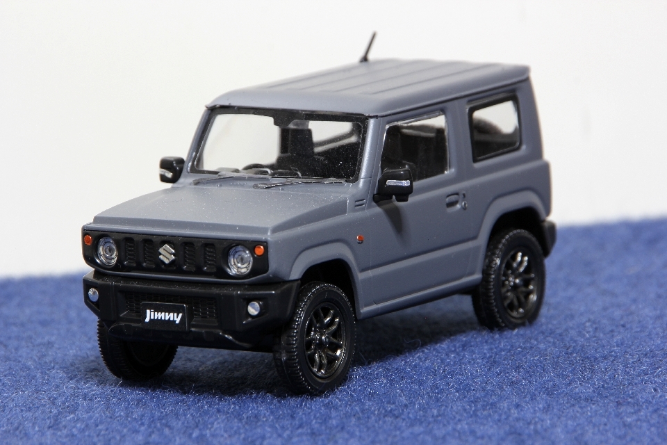 ☆ジャンク 1/32 スズキ ジムニー グレー プラモデル完成品 青島文化 