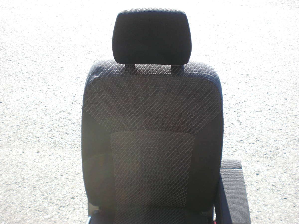 ＭＨ３４Ｓ　ワゴンＲ　スティングレー　運転席シート　肘置き付き ワゴンR MH34S スティングレー MH34S&frasl;MH44S JワゴンＲスティングレー☆MH34S 肘掛