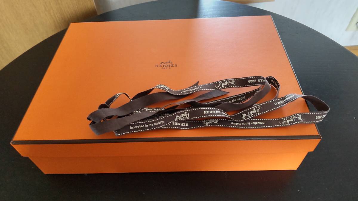 ★土日祝発送可★HERMES　エルメス　空き箱　リボン　僅かに汚れ　かなり綺麗