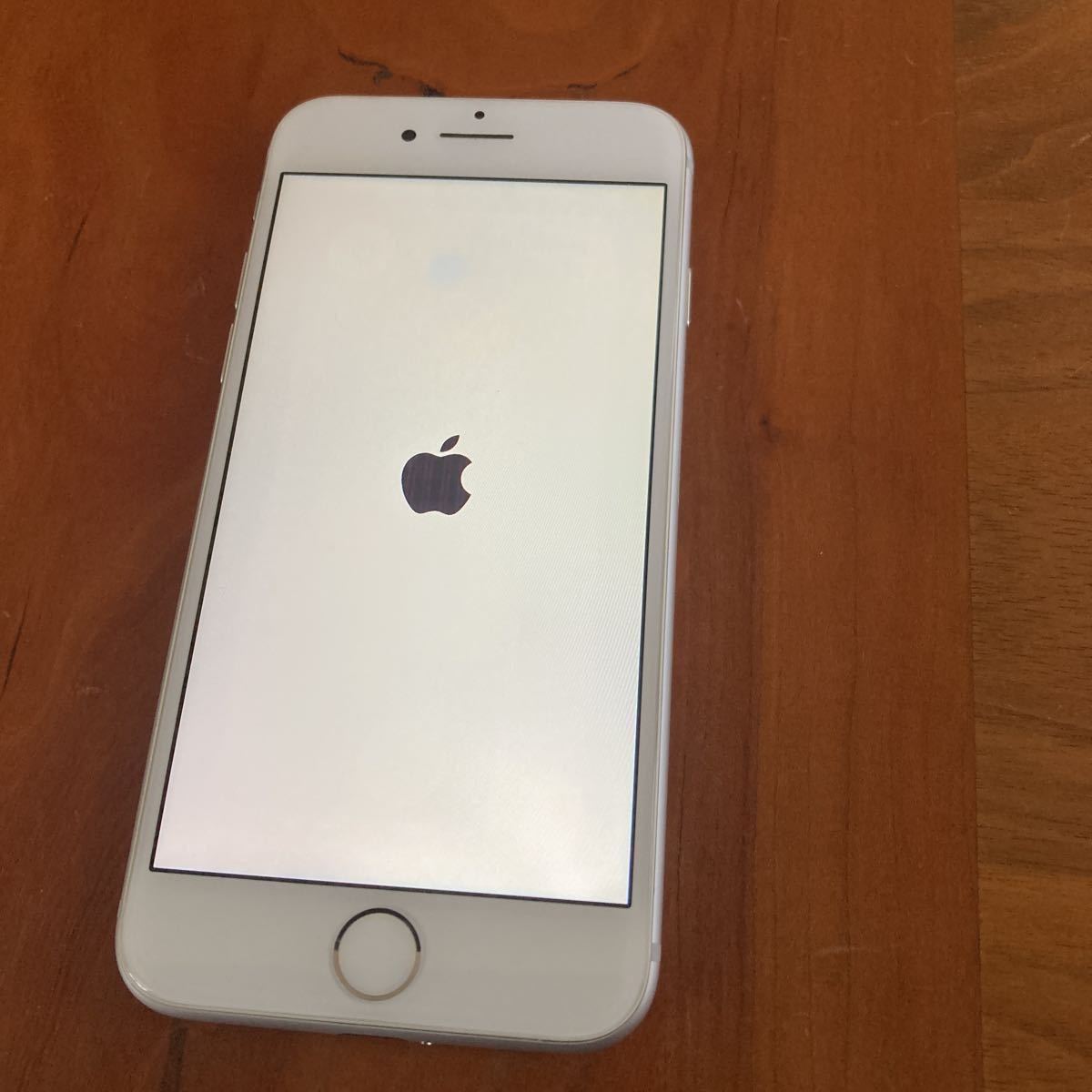 64GB シルバー iPhone8 0 公式通販 ジャンク SIMフリー iPhone Apple
