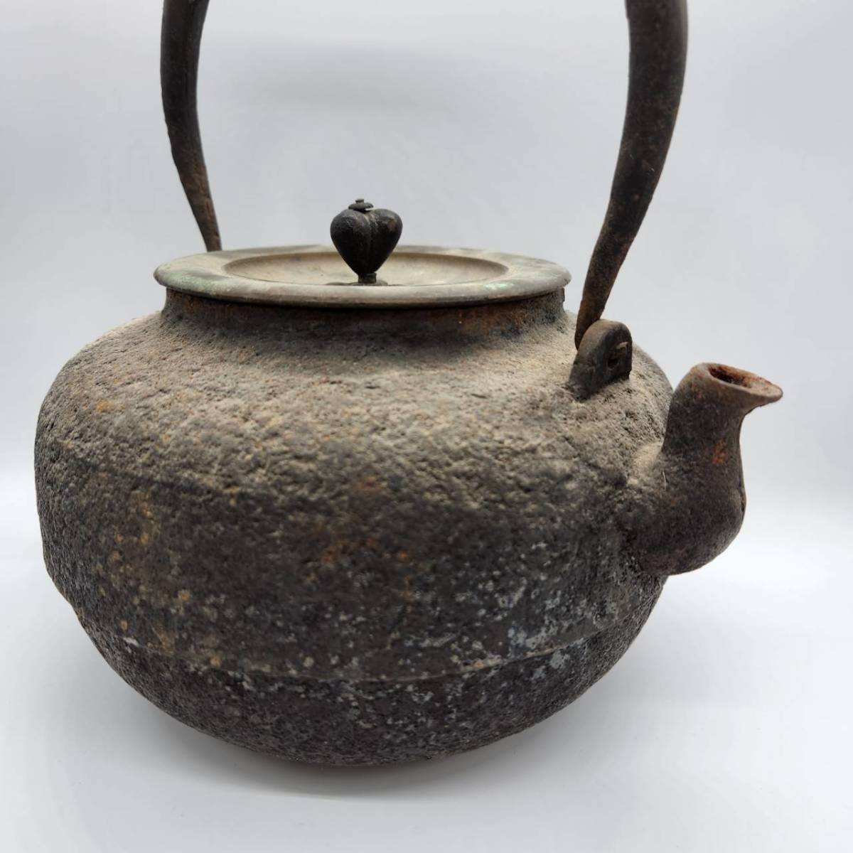 古い鉄瓶 龍文堂？】銅製蓋 煎茶 茶道具 骨董品 時代物 現状品