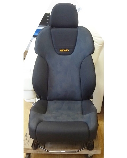 激安大特価，SALE 620 KEIPER/カイパー RECARO/レカロ シート セミバケ KBA 90513 Typ IS 2000＋マツダ デミオ CX-3 左用 ベースフレーム付(本体)｜売買されたオークション情報、yahooの商品情報をアーカイブ公開 - オークフ 本体