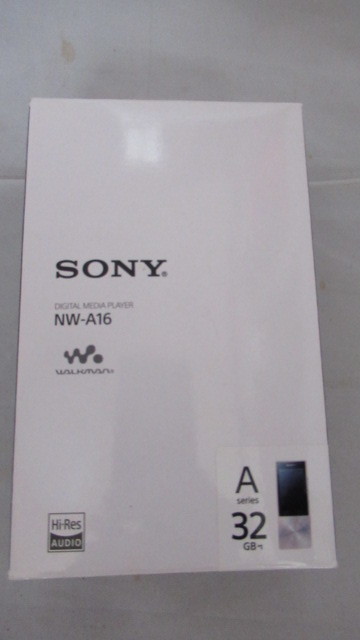 SONY ソニーWALKMAN/ウォークマン 32GB NW-A16 デジタルオーディオプレーヤー シルバー　動作確認済み 32GB &frasl; ウォークマン レッド BM ハイレゾ音源