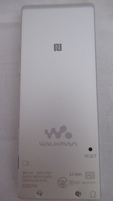 SONY ソニーWALKMAN/ウォークマン 32GB NW-A16 デジタルオーディオプレーヤー シルバー　動作確認済み 32GB &frasl; ウォークマン レッド BM ハイレゾ音源