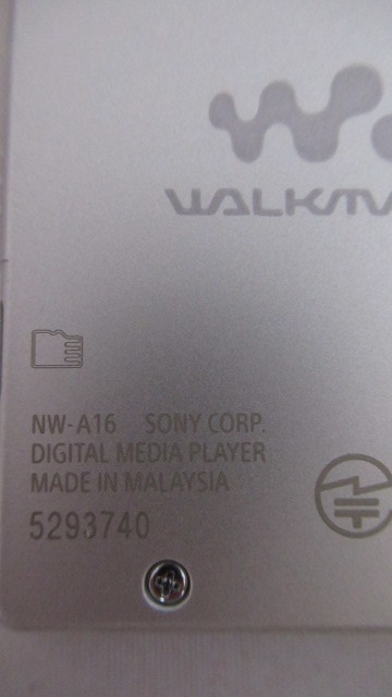 SONY ソニーWALKMAN/ウォークマン 32GB NW-A16 デジタルオーディオプレーヤー シルバー　動作確認済み 32GB &frasl; ウォークマン レッド BM ハイレゾ音源