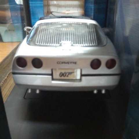 1/18 ジョイライド シボレーコルベット 007 A VIEW TO A KILL JOY RIDE