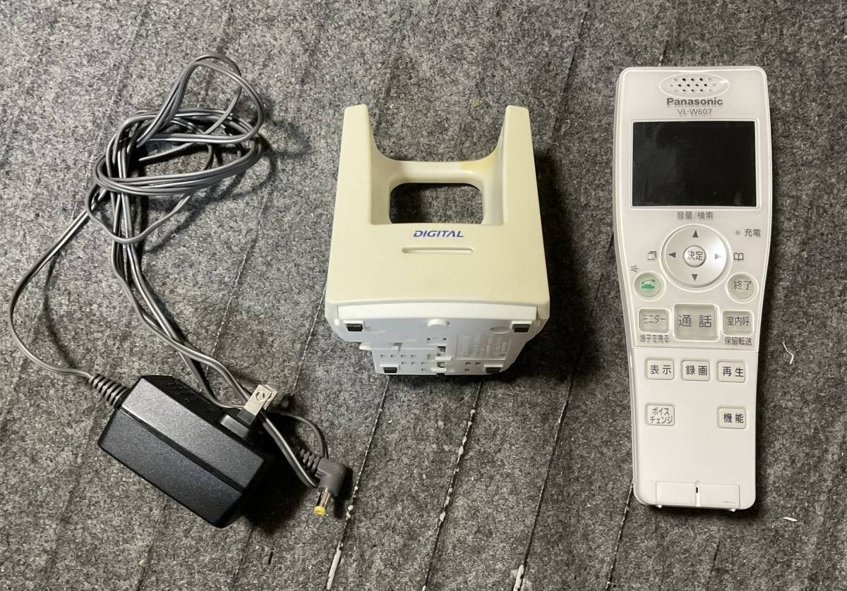 パナソニック ドアホン＆電話機子機 VL-W607 中古です
