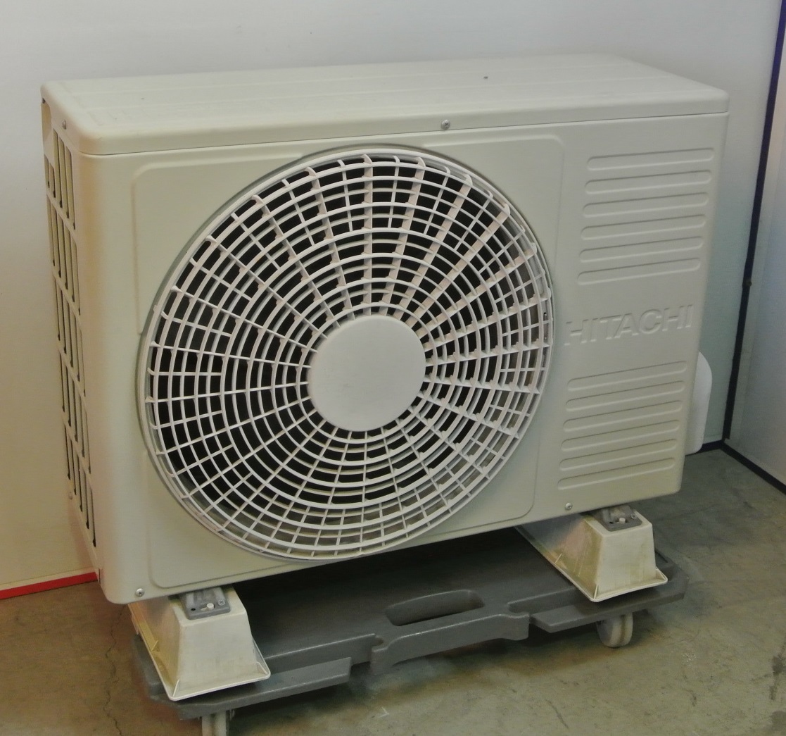 室内機の前面パネル交換済みです！ 主に6畳用です！ HITACHI（日立 