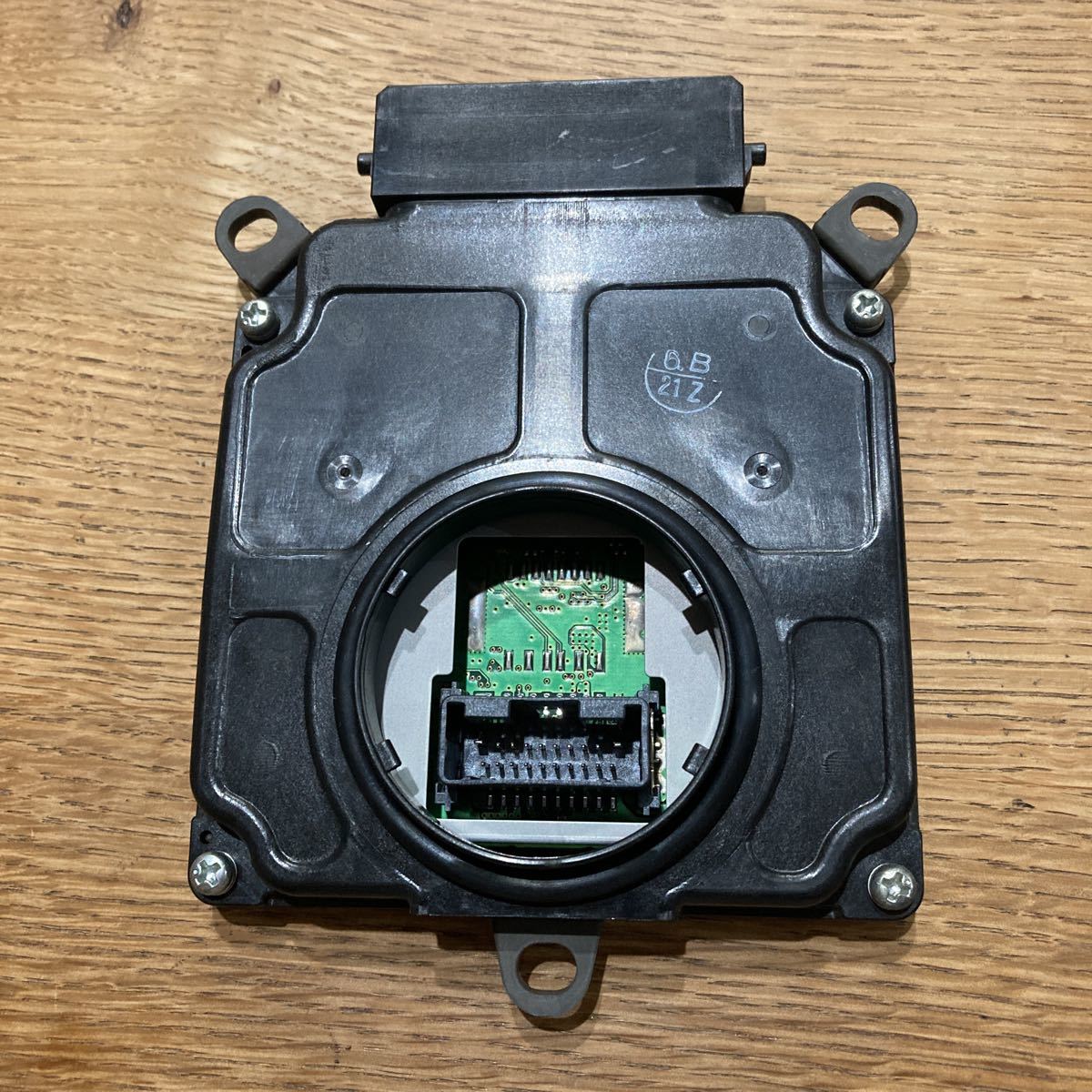 即決！！】30 アルファード ヴェルファイア後期型 2眼LEDヘッド