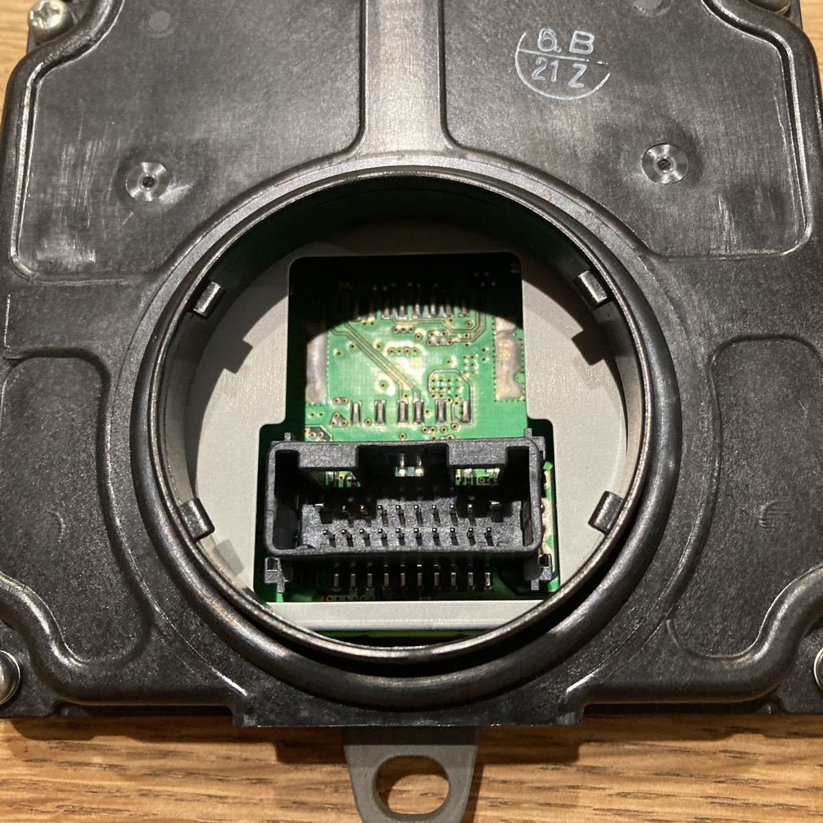 即決！！】30 アルファード ヴェルファイア後期型 2眼LEDヘッド