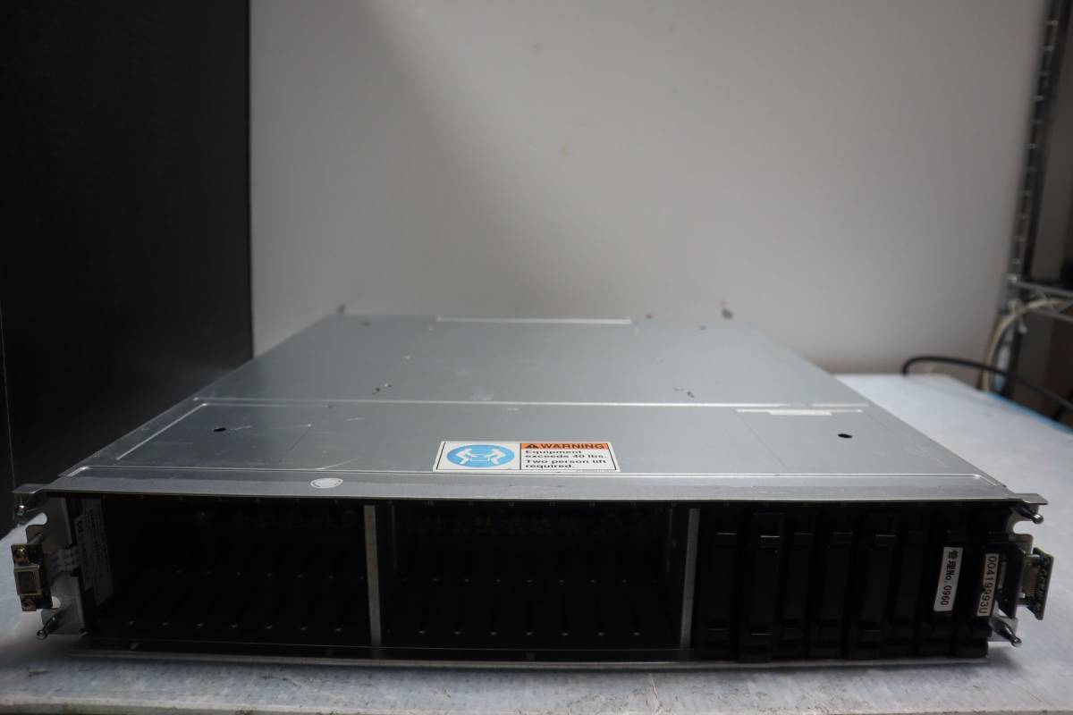 D0369 HP/StorageWorks FCLSE-0801 SAS MSA Dual Controller SFF Array ケース ...