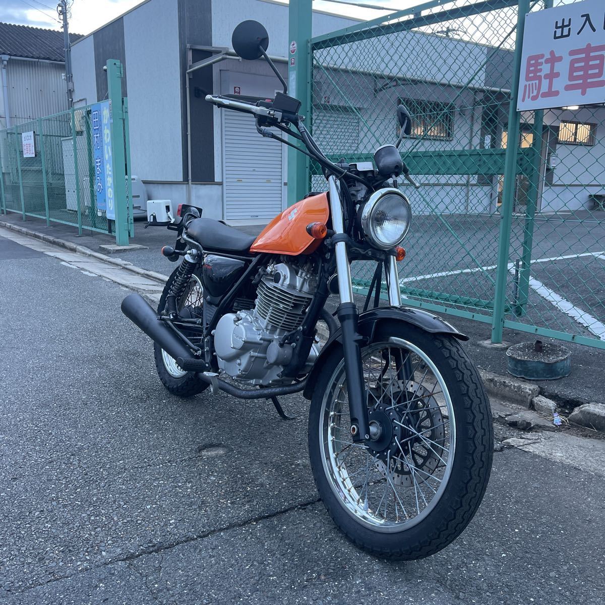 スズキ グラトラ 12534キロ 綺麗 女性にも乗りやすい 実動 良好 大阪より(126cc-250cc)｜売買されたオークション情報 ...