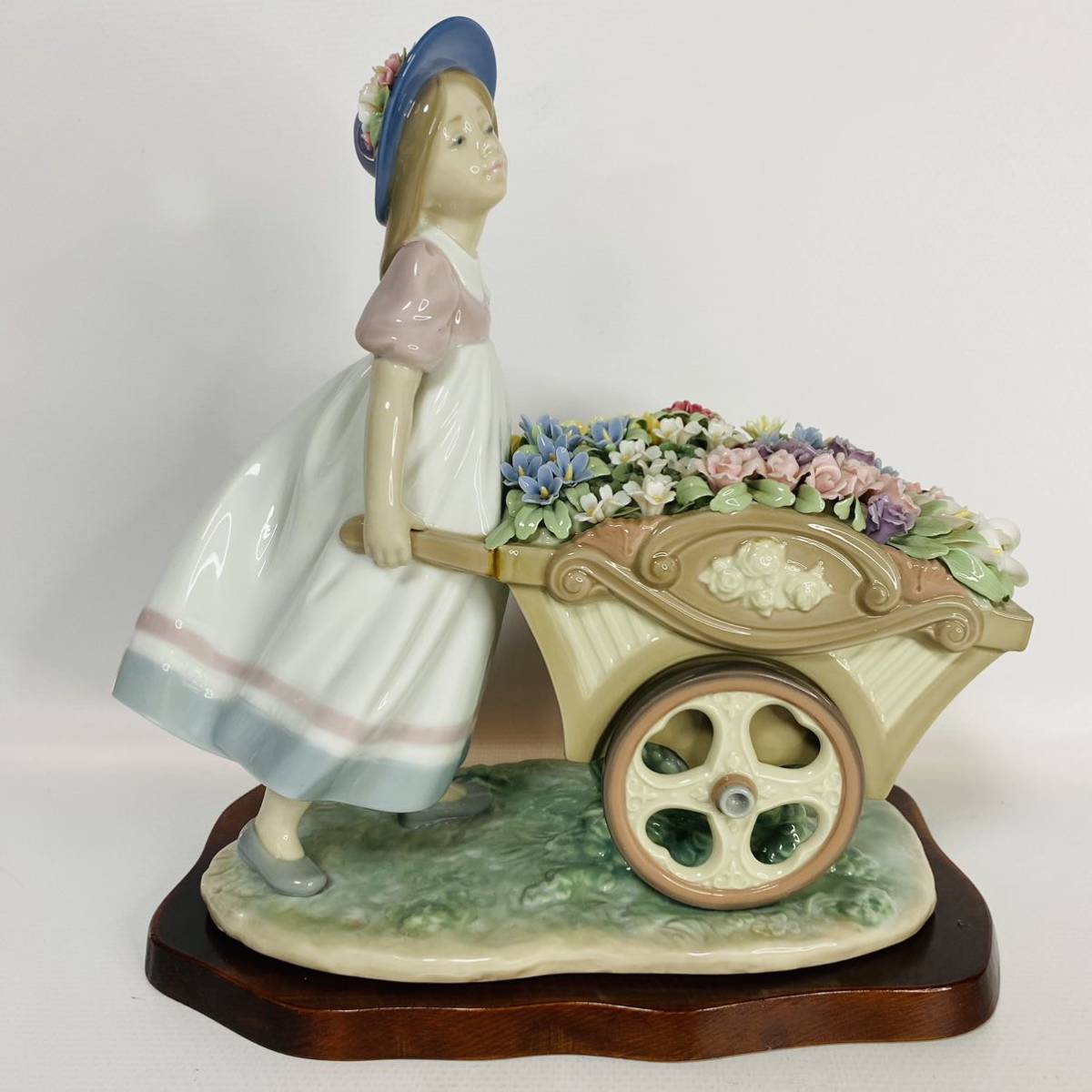 LLADRO フィギュリン リヤドロ リアドロ (リヤドロ) ⁄ 人形 磁器 犬