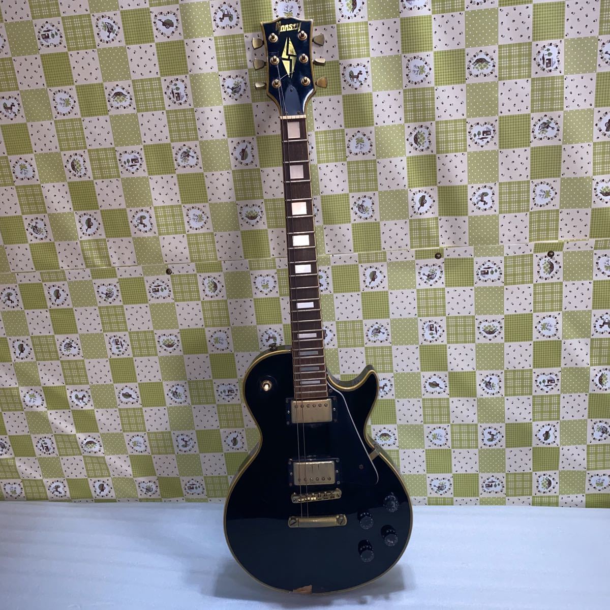 Monsty レスポールタイプ　エレキギター Monsty モンスティ レスポールタイプ エレキギター【音x】【J5】【140