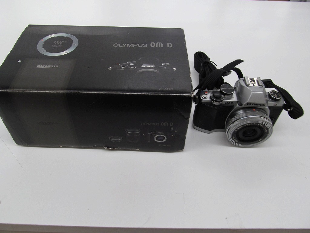 期間限定セール オリンパス OLYMPUS ミラーレス一眼 E-M10 EZ ダブルズームキット