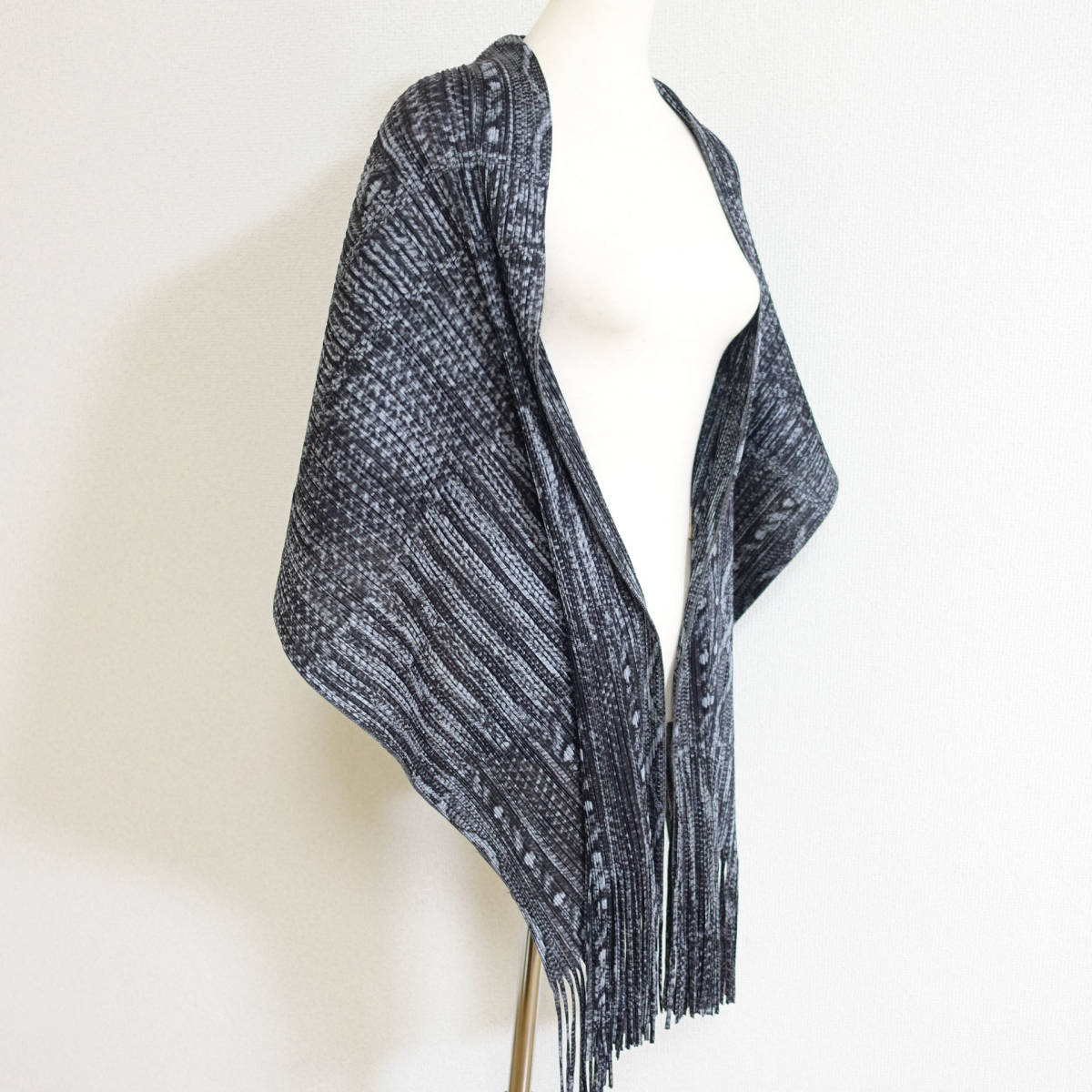 PLEASE ISSEY PLEATS プリーツプリーズ イッセイミヤケPLEATS MIYAKE