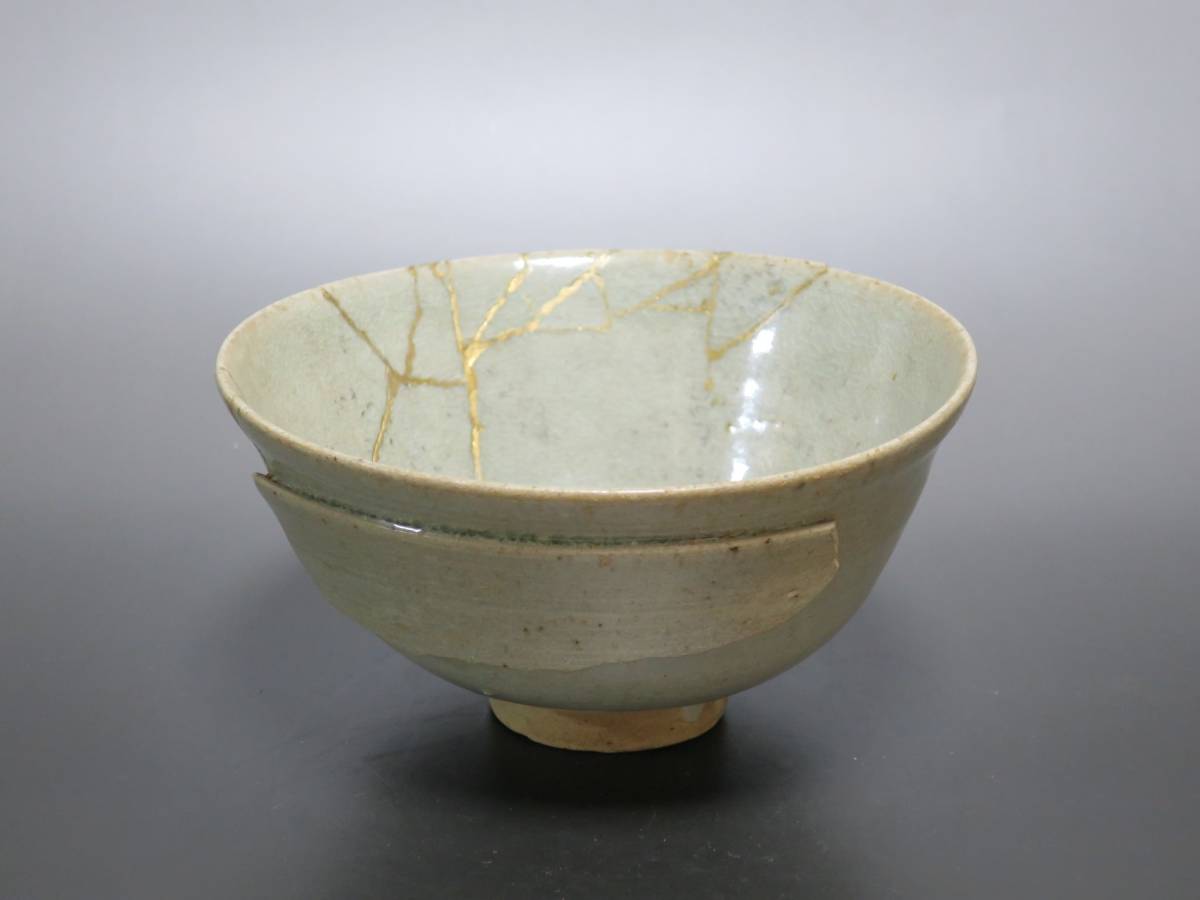 李朝時代粉青茶碗 ？箱付き 李朝 堅手茶碗 粉青沙器 茶碗 鉢 高麗 金直し 菓子器 金継(李朝)｜売買