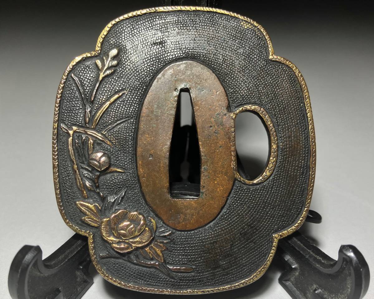逸品！時代物本歌銅地長丸鍔・高彫り雲龍図金象嵌入り・勇壮！ 【公式