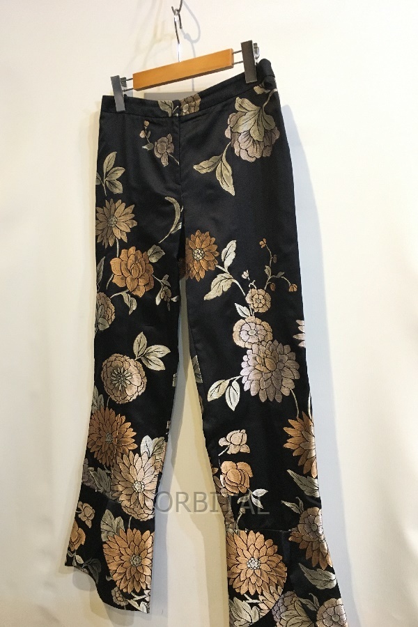 GIORGIO ARMANI - ジョルジオアルマーニ ジョルジオ アルマーニ | ポロシャツ XL 思い出の地NYに12 90歳を迎えたジョルジオ・アルマーニが見つめる未来 아르마니 プールオム スニーカー 玉川의 90歳目前のジョルジオ・アルマーニが描く、真珠の輝きに満ちた