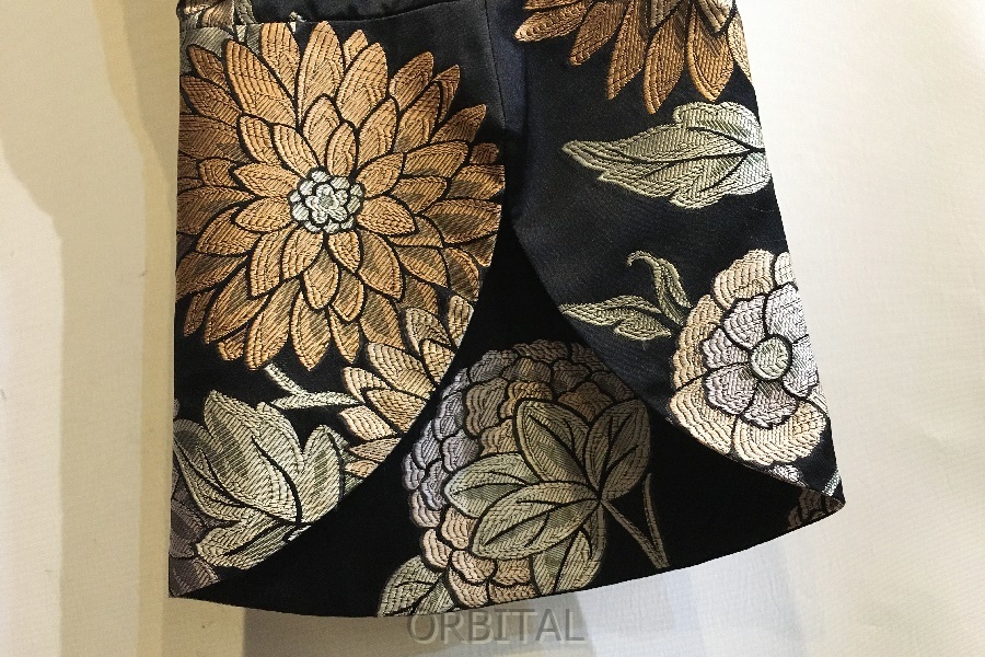 GIORGIO ARMANI - ジョルジオアルマーニ ジョルジオ アルマーニ | ポロシャツ XL 思い出の地NYに12 90歳を迎えたジョルジオ・アルマーニが見つめる未来 아르마니 プールオム スニーカー 玉川의 90歳目前のジョルジオ・アルマーニが描く、真珠の輝きに満ちた