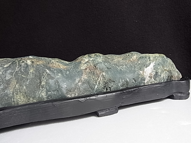 鑑賞石（山脈景）盆石 水石 天然石 自然石 台座付 幅53cm 重量3850g
