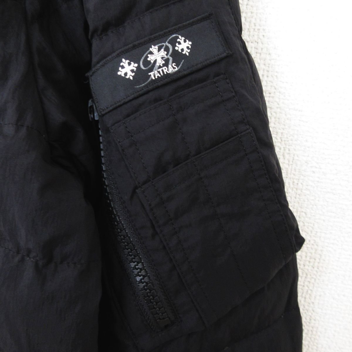 美品 18AW TATRAS タトラス Rライン TIMO リバーシブル ダウン 美品 18AW TATRAS タトラス Rライン TIMO リバーシブル ダウン
