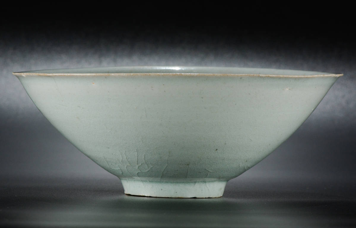 YH257 唐物 宋-元時代 青白磁 影青 景徳鎮窯 お碗 茶碗 箱付 茶道具