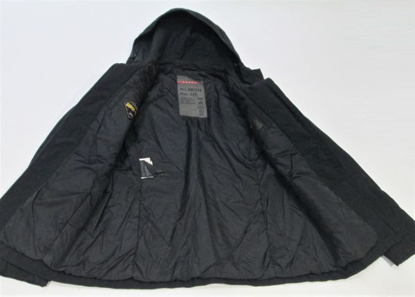 国内正規品 PRADA SPORT ゴアテックス 中綿入りフードジャケット  