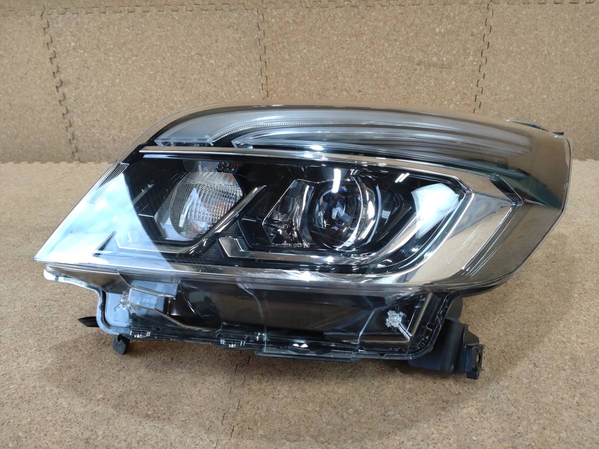 日産 デイズルークス B21A 左ヘッドライト LED KOITO コイト 100-6712J 