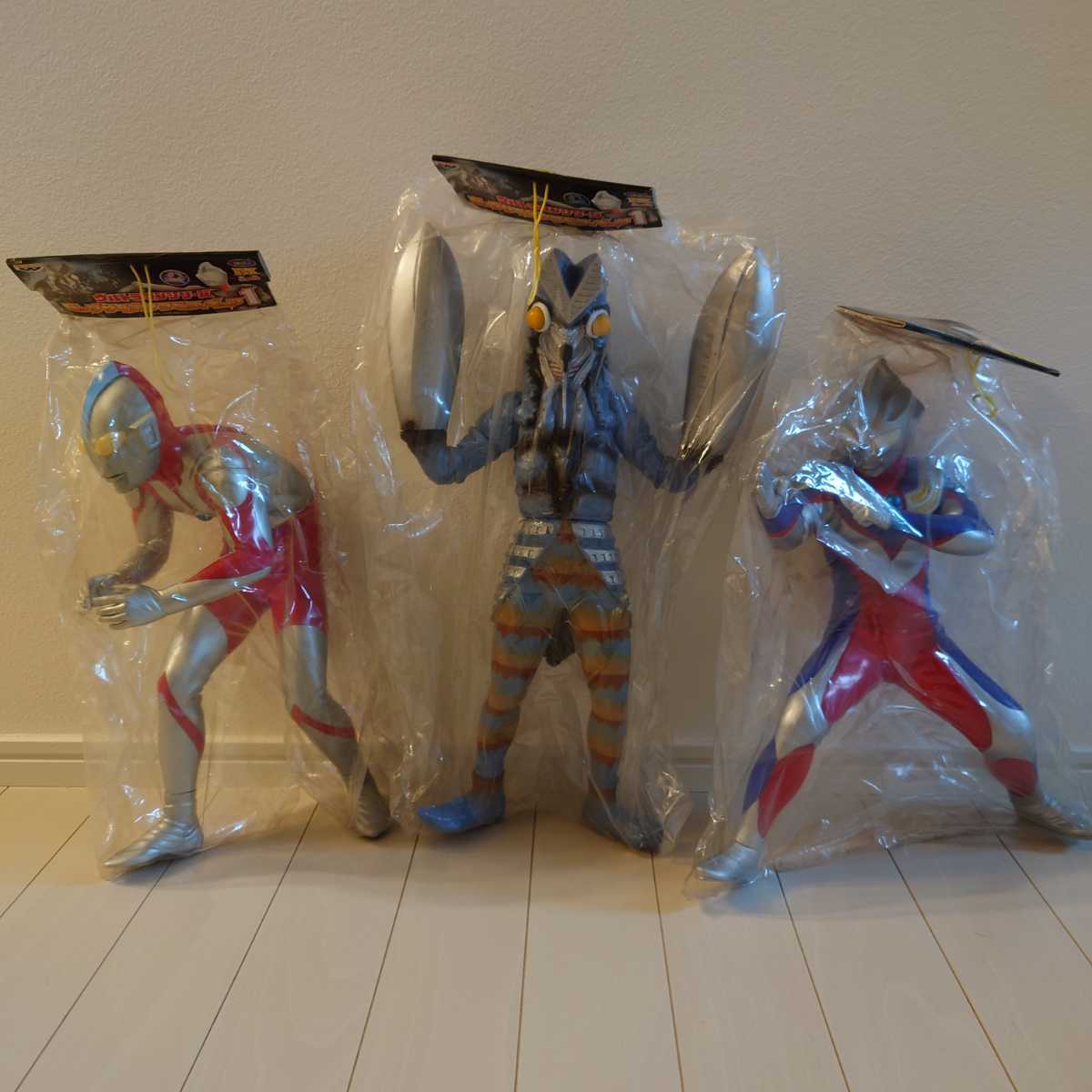 東映レトロソフビ 仮面ライダー 狼男 実験体 ミドルサイズ メディコム