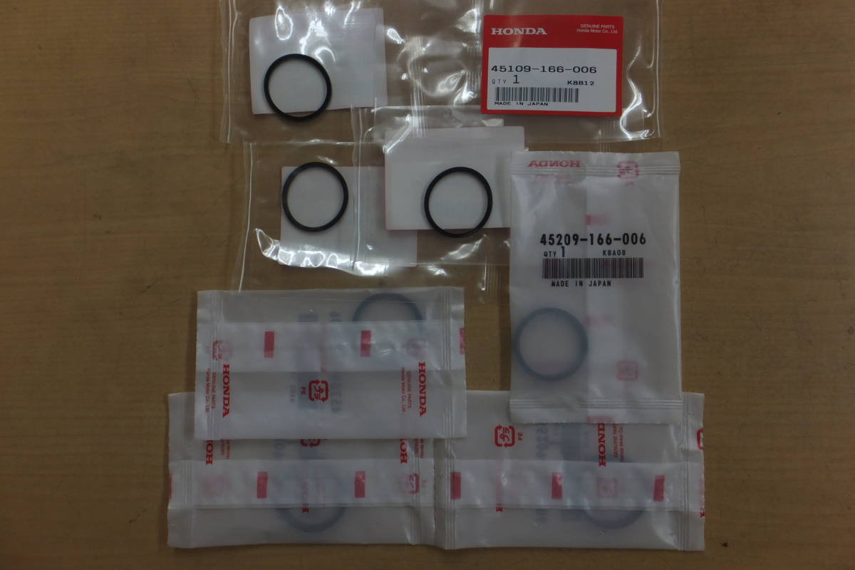 はにーページ ♪CB750F/FB（RC04-102・103・・)フロントブレーキキャリパー/シール
