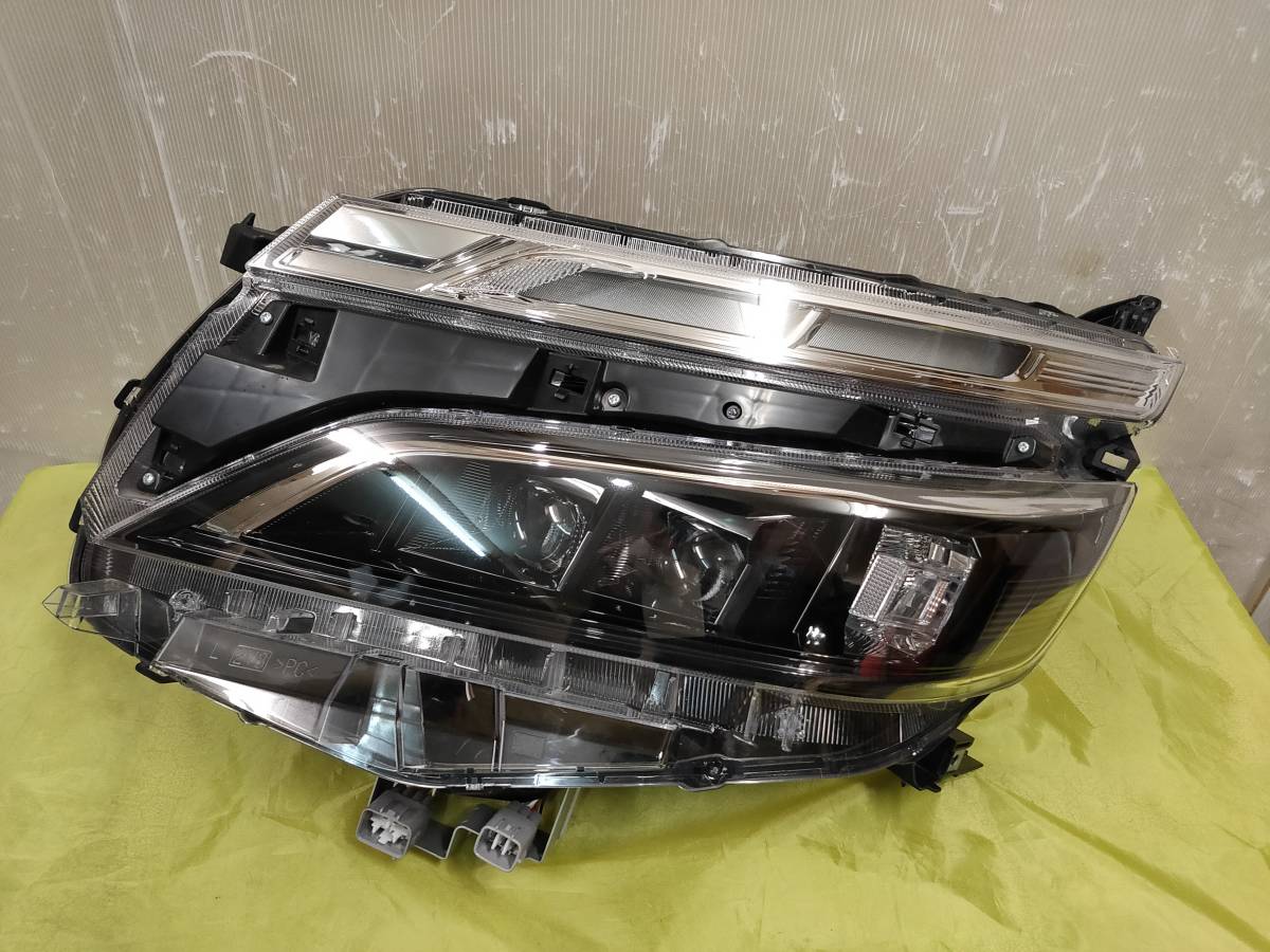 美品 VOXY ZRR80 80系 左ヘッドライト 後期 純正 LED 左ヘッドライト 