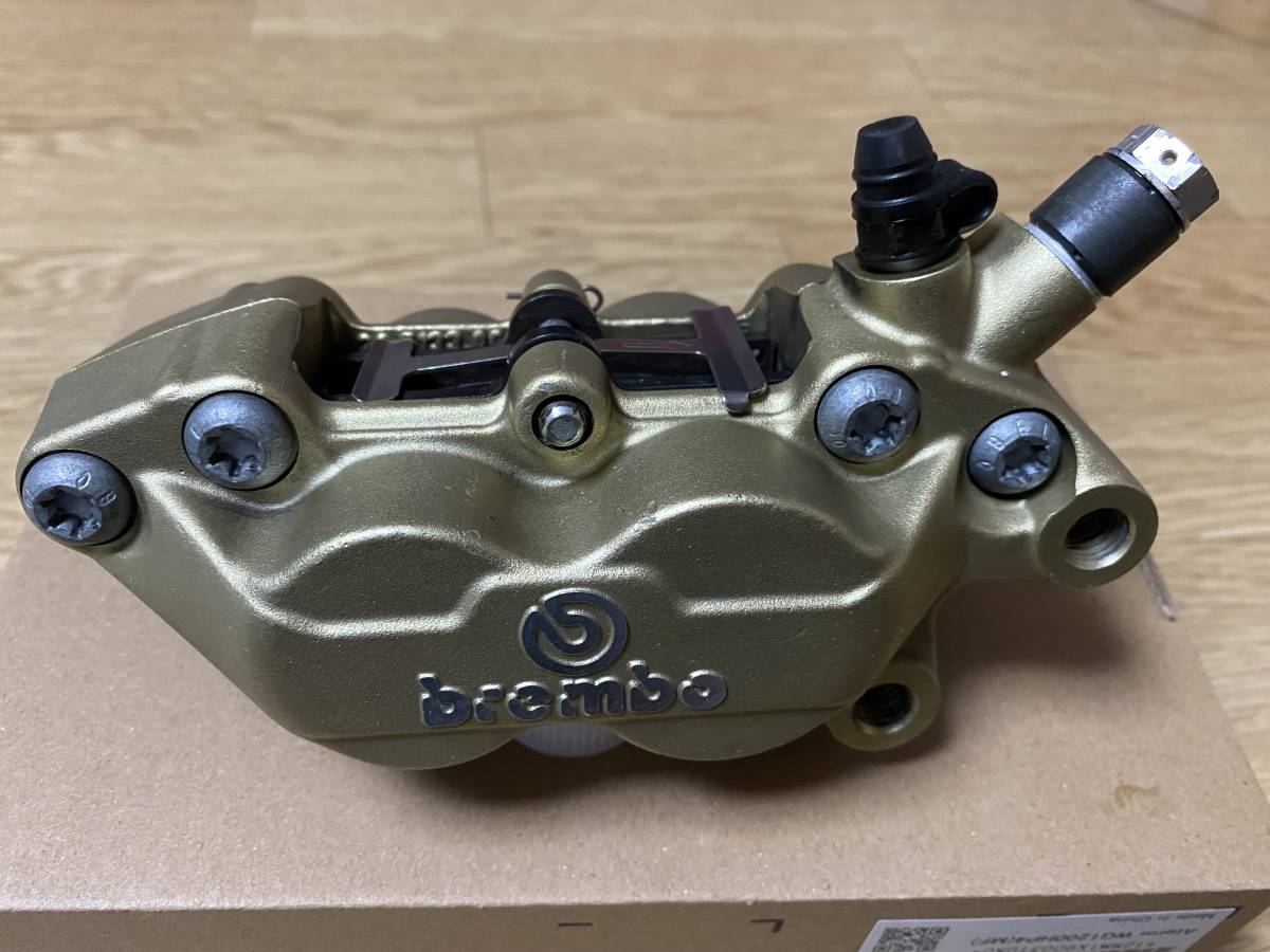 sr400 キャリパーサポート sr400用 サンスターローターとブレンボ 