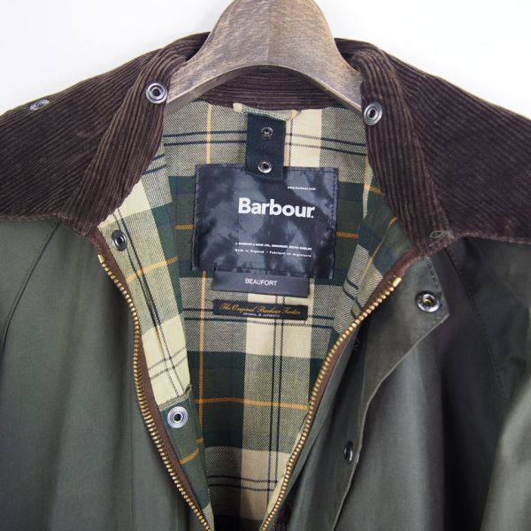 バブアー Barbour*BEAUFORT ビューフォート オイルドジャケット/オリーブ BEAUFORT Barbour ビューフォート 3ワラント 中綿入り ハンティングジャケット