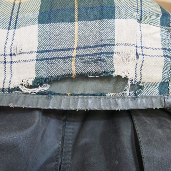 バブアー Barbour*BEAUFORT ビューフォート オイルドジャケット/オリーブ BEAUFORT Barbour ビューフォート 3ワラント 中綿入り ハンティングジャケット