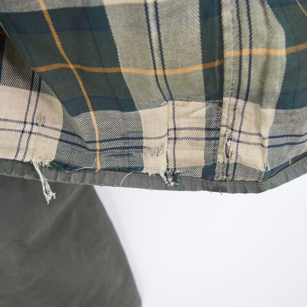 バブアー Barbour*BEAUFORT ビューフォート オイルドジャケット/オリーブ BEAUFORT Barbour ビューフォート 3ワラント 中綿入り ハンティングジャケット
