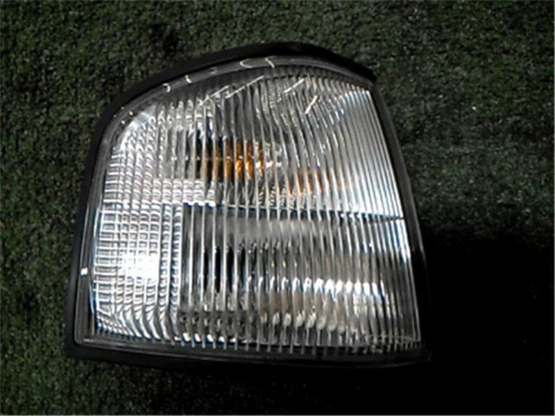 マツダ 純正 ボンゴ 《 SLP2V 》 右ヘッドライト S0N8-51-210B P70200-24003311 マツダ ボンゴ 純正 ランクル 0 ヘッド マツダ 純正 ボンゴ 《 SLP2V 》 右ヘッドライト S0N8-51-210B P70200-24003311 マツダ ボンゴ 純正 ランクル 0 ヘッド