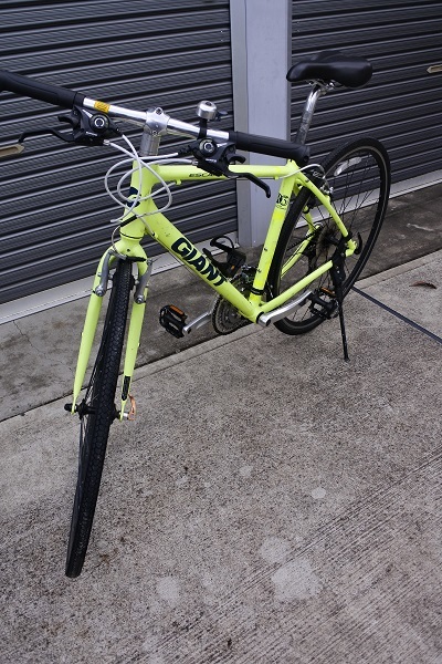 GIANT ESCAPE R3(ジャイアント エスケープR3)イエロー【2015-16年