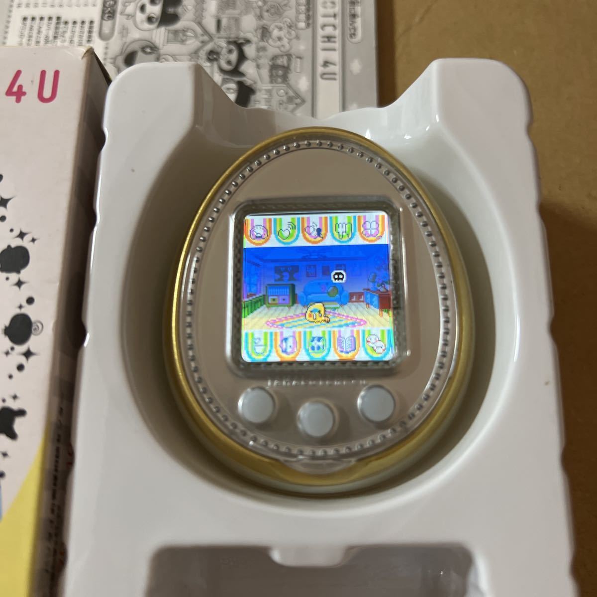 たまごっち たまごっち4u ホワイト tamagotchi BANDAI ホワイト 4U