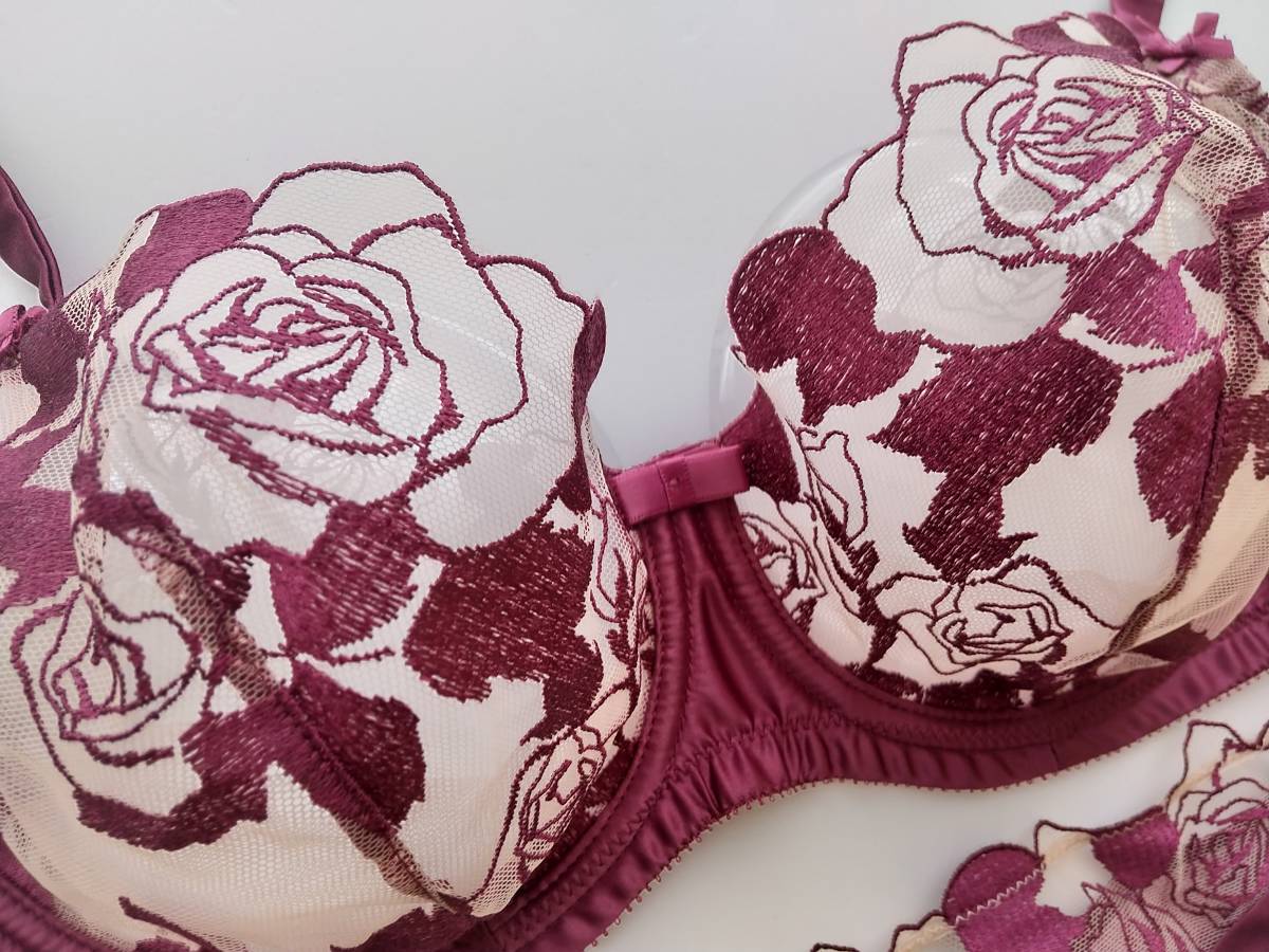 ★送料無料：匿名配送★《Dita Von Teese》ディタ・フォン・ティース　Rosabelle　UK34DDセット Von ☆送料無料：匿名配送☆《Dita Teese》ディタ・フォン・ティース 姫系 カントリースタイル 防水ケースカバー