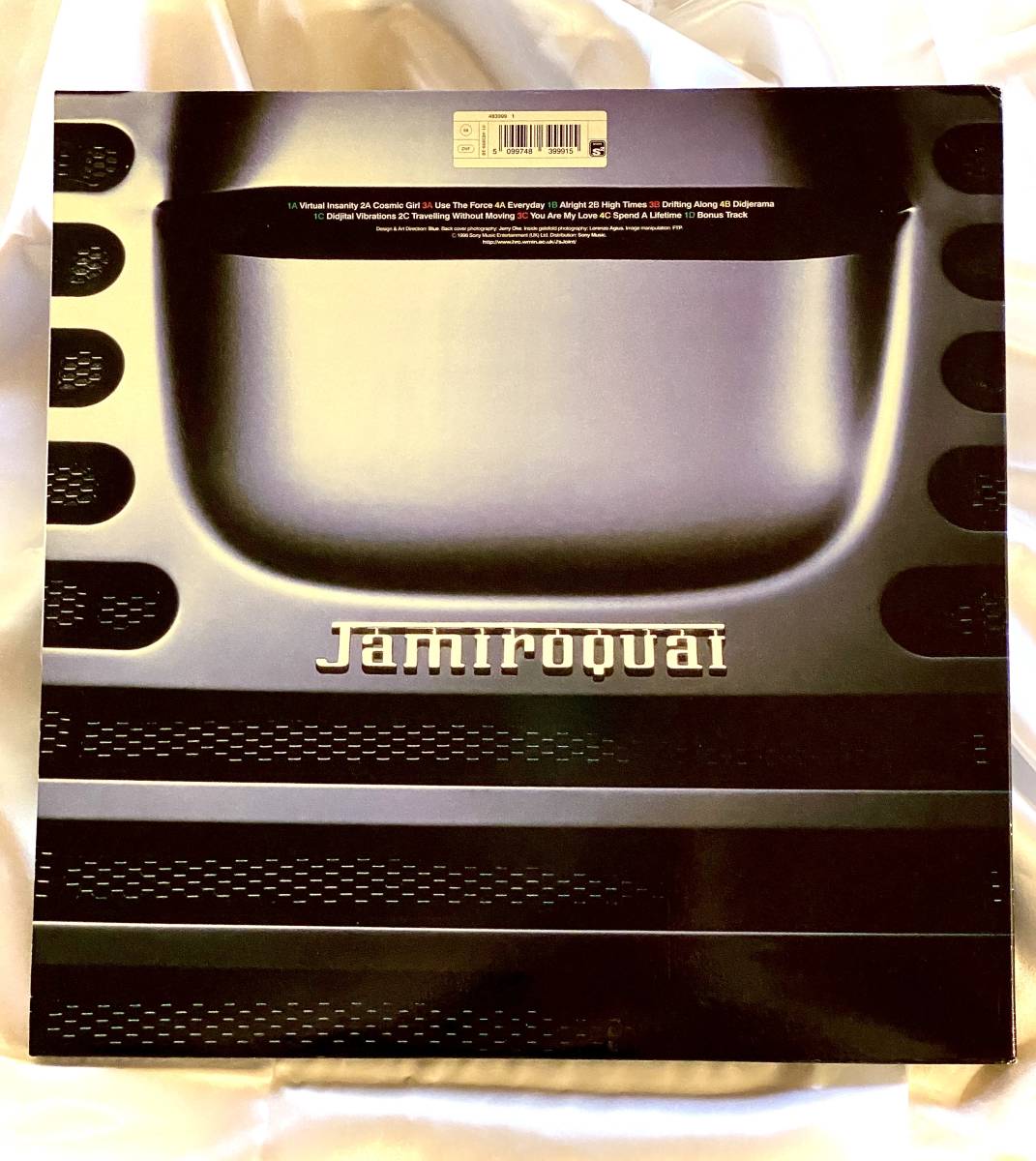 ☆Jamiroquai / Travelling Without Moving○1996年 オリジナルUK盤 2