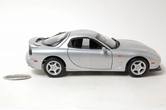 京商 1/18 MAZDA RX-7 R-Handle 7009S シルバー 京商 （KYOSHO）1/18 MAZDA マツダ RX-7 右ハンドル シルバー 1⁄18 京