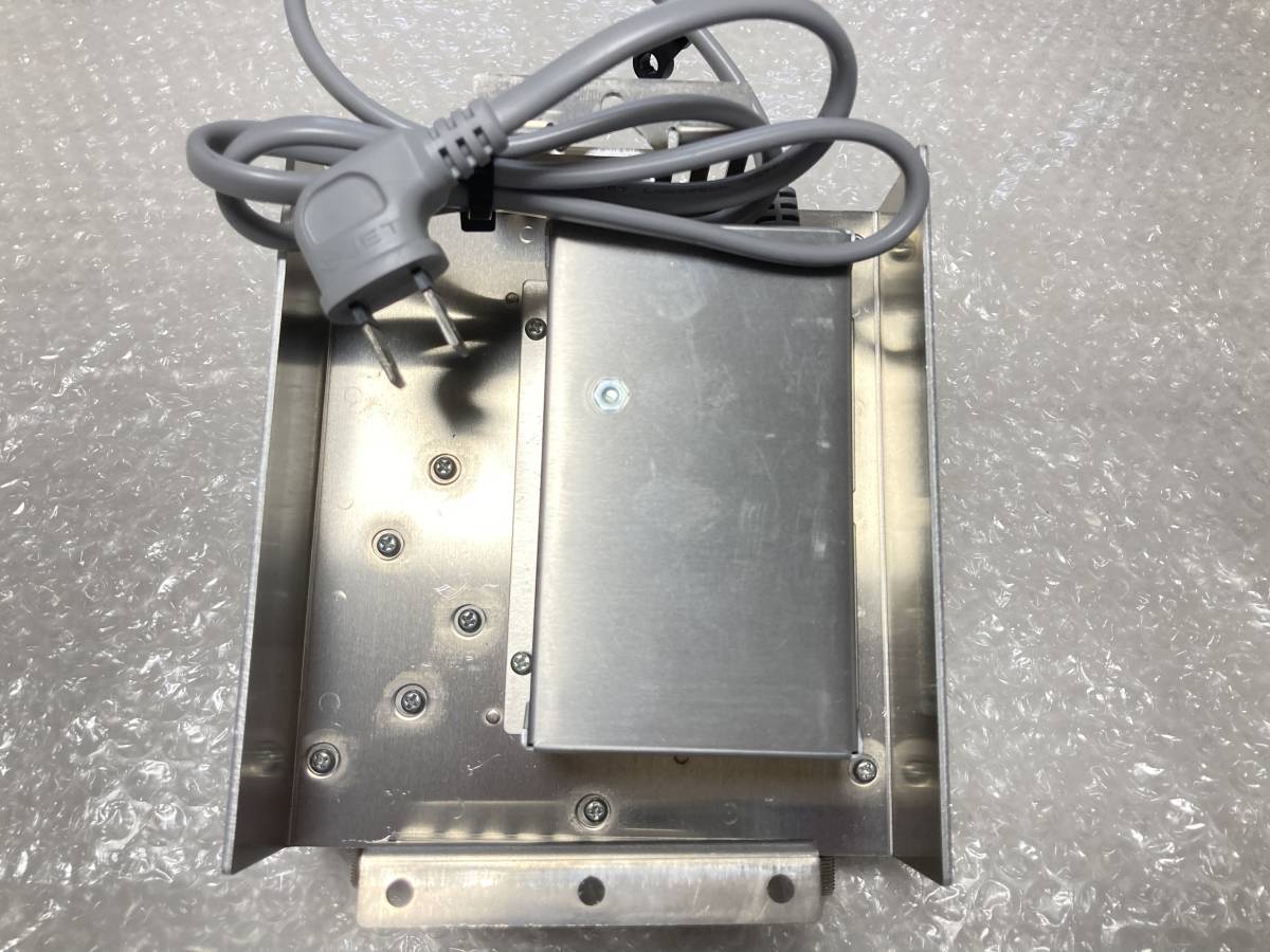 2K4K8K 8分配器おまけ付き！TVブースター　DXアンテナCW35MS2　2K4K8K 激安今だけキャンペーン　新品未使用開封済み　家庭用　TV映り美しい | DXアンテナ CS&frasl;BS-IF・CATVブースター 分波器 出力ケーブル付[2K・4K・8K対応]｜DXアンテナ公式通販 (2K
