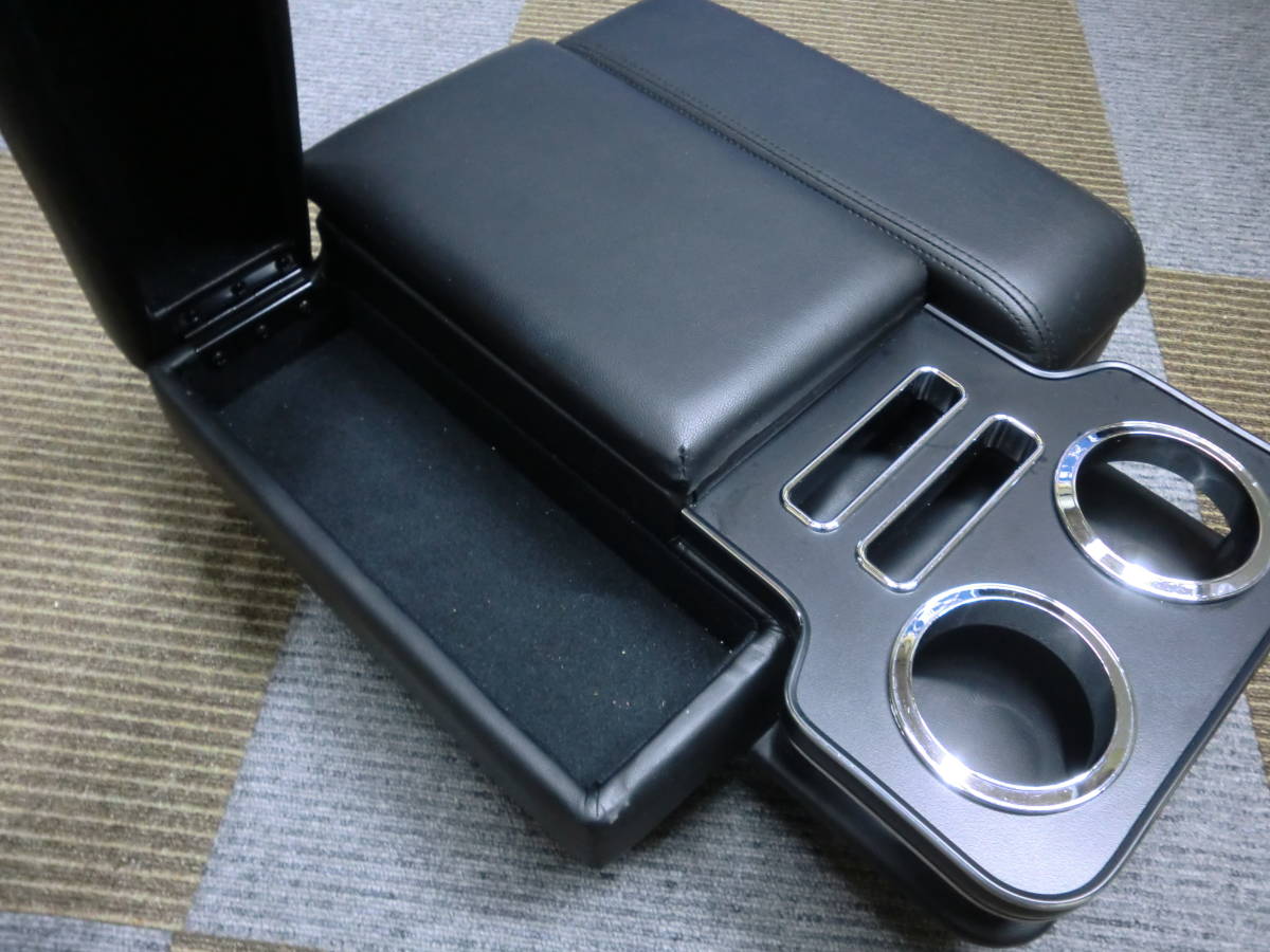 2025，セール ２００系ハイエース　DX　センターコンソール　肘掛け　カップホルダー