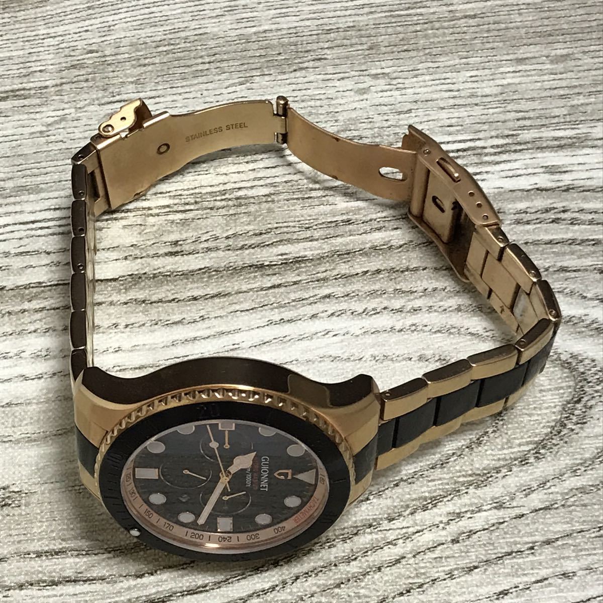 596-0053 稼働品 GUIONNET ギオネ メンズ腕時計 金属ベルト 箱あり 