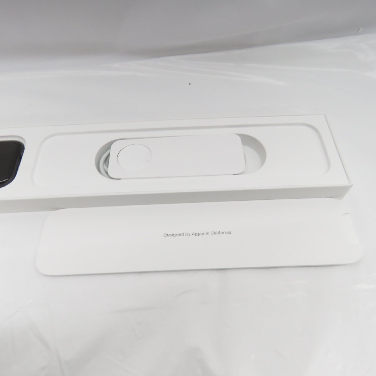 【正規品，限定SALE】 【中古品】Apple Watch アップルウォッチ SE GPSモデル 44mm MKQ63J/A スペースグレイアルミ/ミッドナイトスポーツバンド 11127589 1030